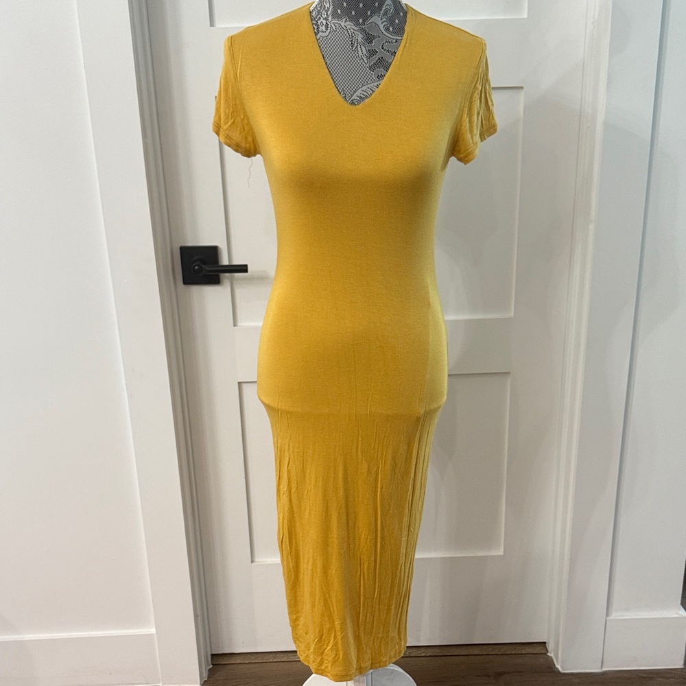 Elegant Yellow Women's Dress